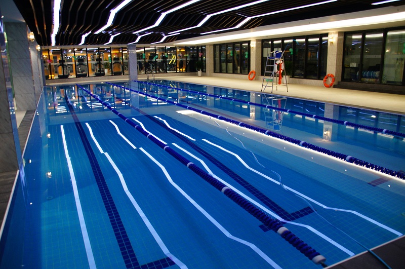 春季游泳館水質(zhì)監(jiān)測儀 室內(nèi)游泳池